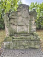 Revitalizace vojenského hrobu z pískovce